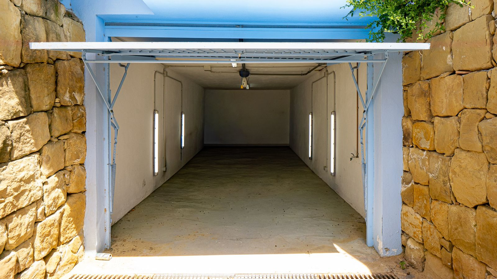 2 Bed, 2 Bath, HouseFor Sale, Marbella, Malaga