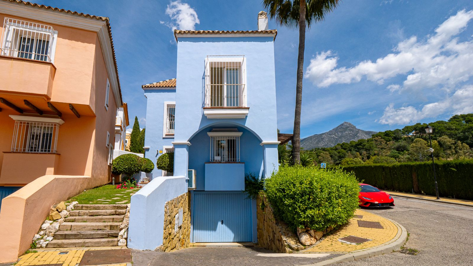 2 Bed, 2 Bath, HouseFor Sale, Marbella, Malaga