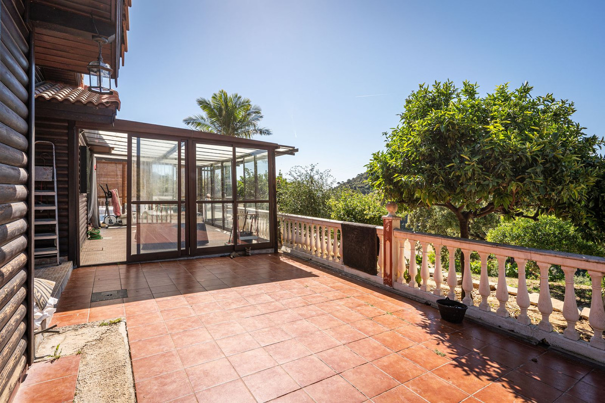 3 Bed, 3 Bath, HouseFor Sale, Estepona, Malaga