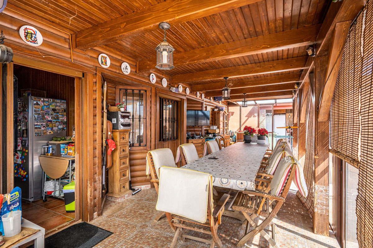 3 Bed, 3 Bath, HouseFor Sale, Estepona, Malaga