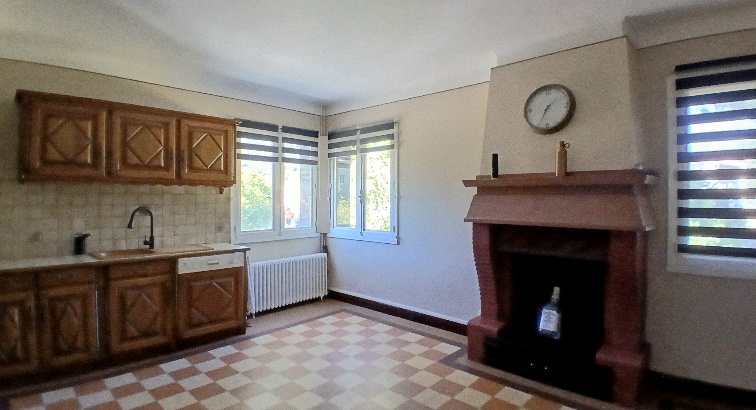 4 Bed, 1 Bath, HouseFor Sale, Limoux, Aude, Languedoc-Roussillon, 11300