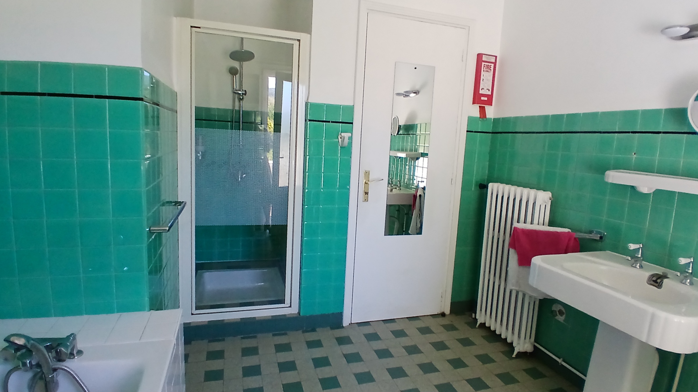 4 Bed, 1 Bath, HouseFor Sale, Limoux, Aude, Languedoc-Roussillon, 11300