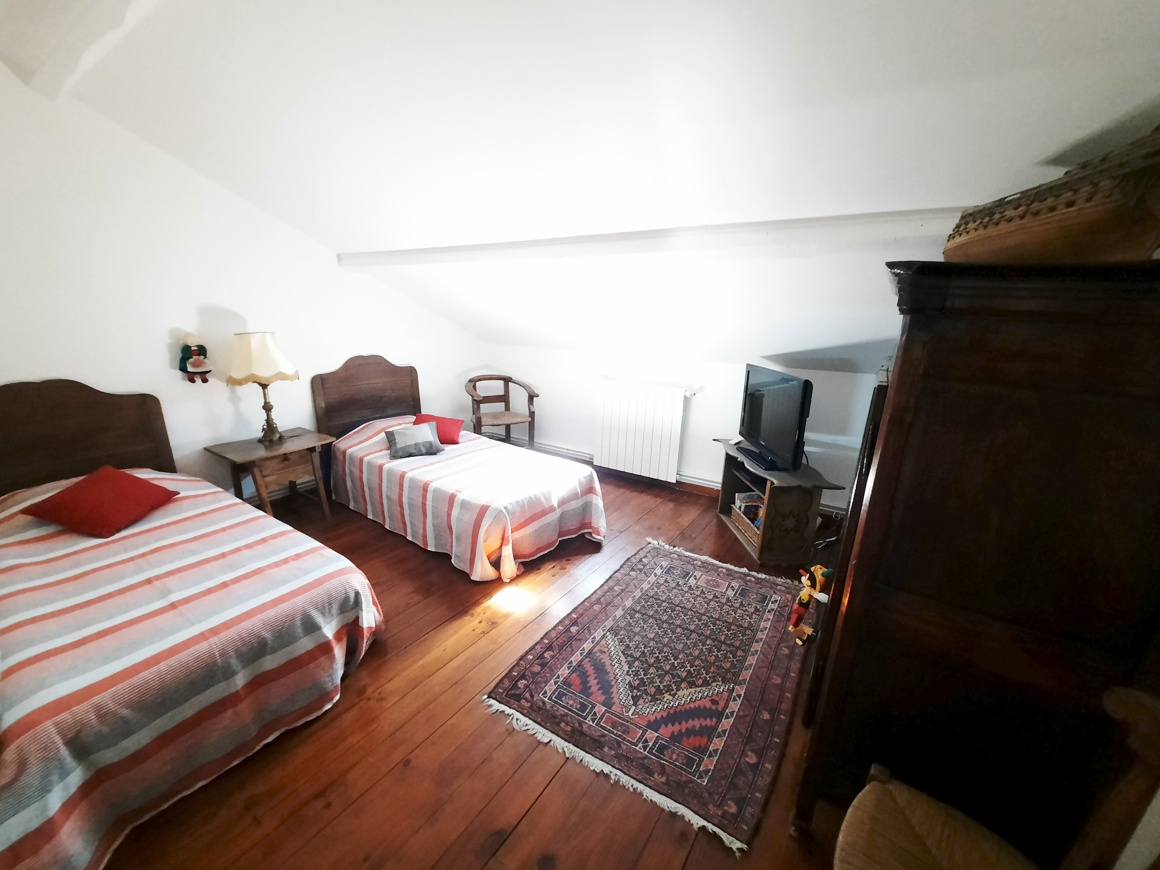 3 Bed, 2 Bath, HouseFor Sale, Herepian, Herault, Languedoc-Roussillon, 34600