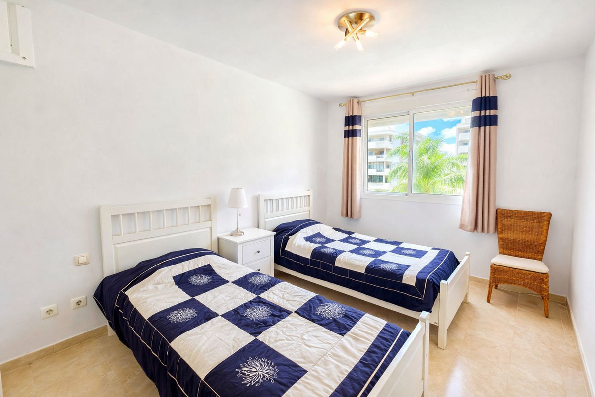 3 Bed, 3 Bath, ApartmentFor Sale, La Duquesa, Malaga