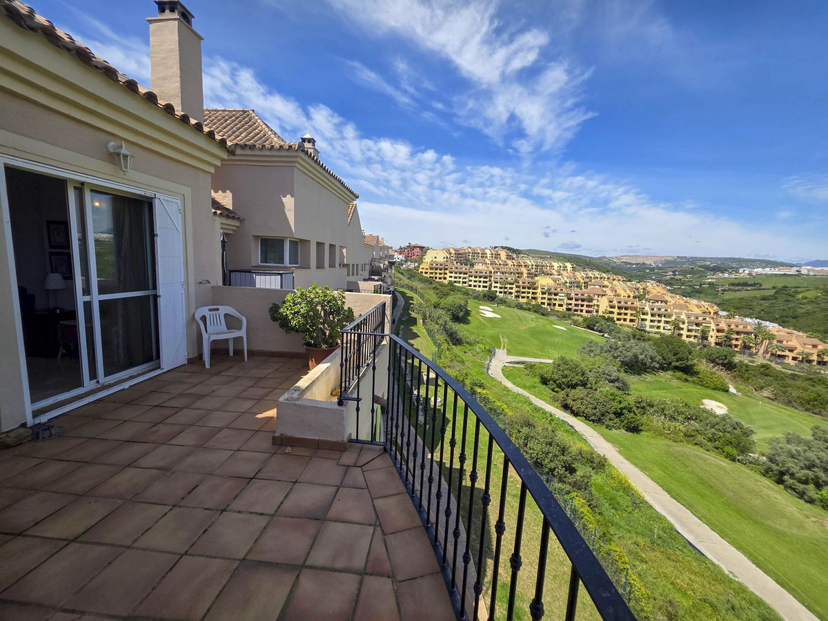 3 Bed, 3 Bath, ApartmentFor Sale, La Duquesa, Malaga