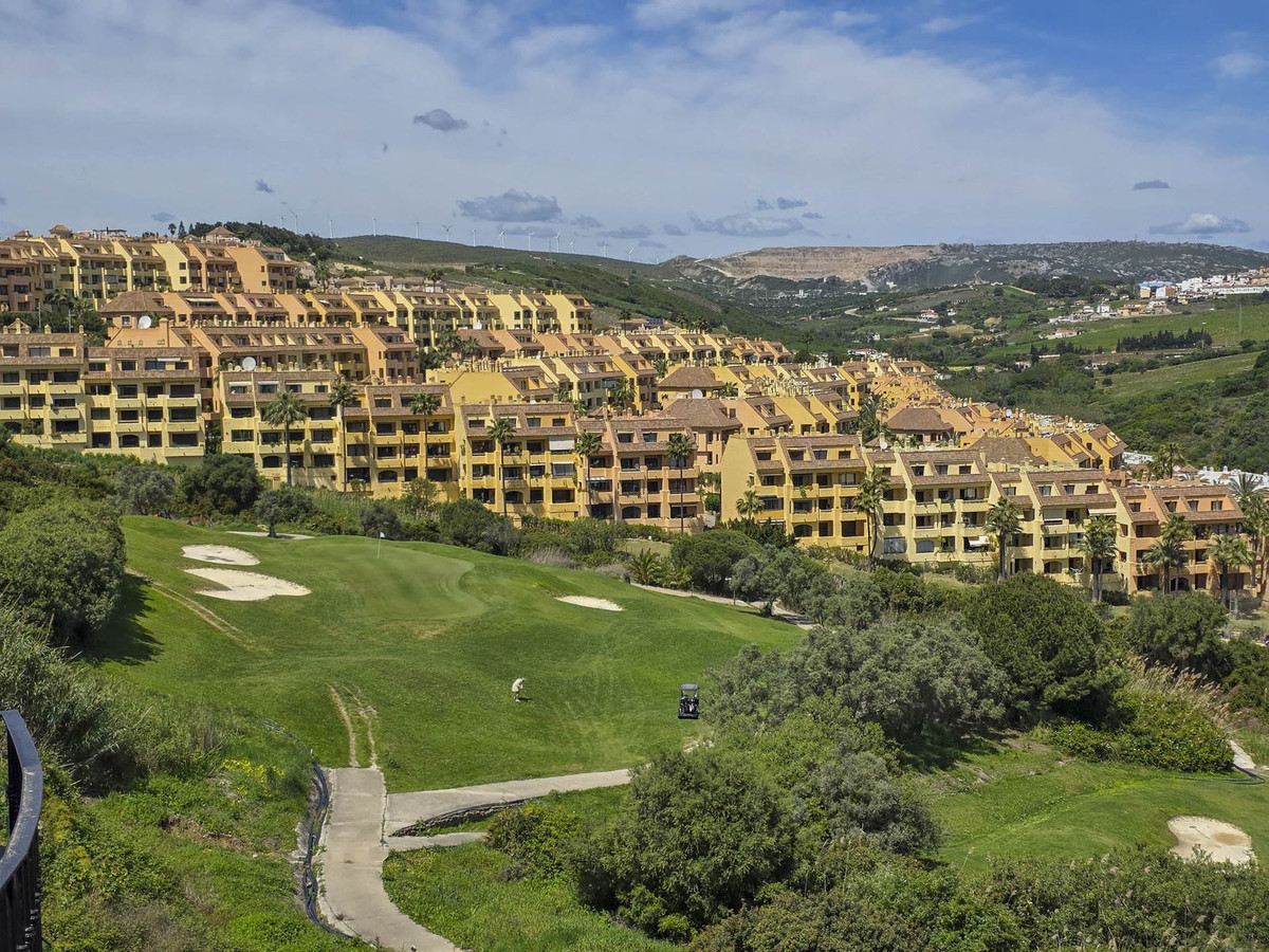 3 Bed, 3 Bath, ApartmentFor Sale, La Duquesa, Malaga