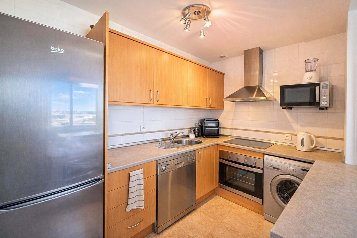 3 Bed, 3 Bath, ApartmentFor Sale, La Duquesa, Malaga