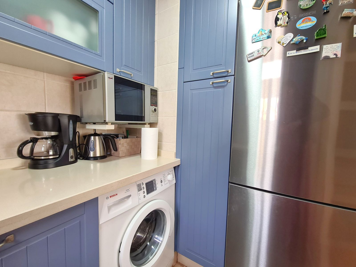 1 Bed, 1 Bath, ApartmentFor Sale, Estepona, Malaga