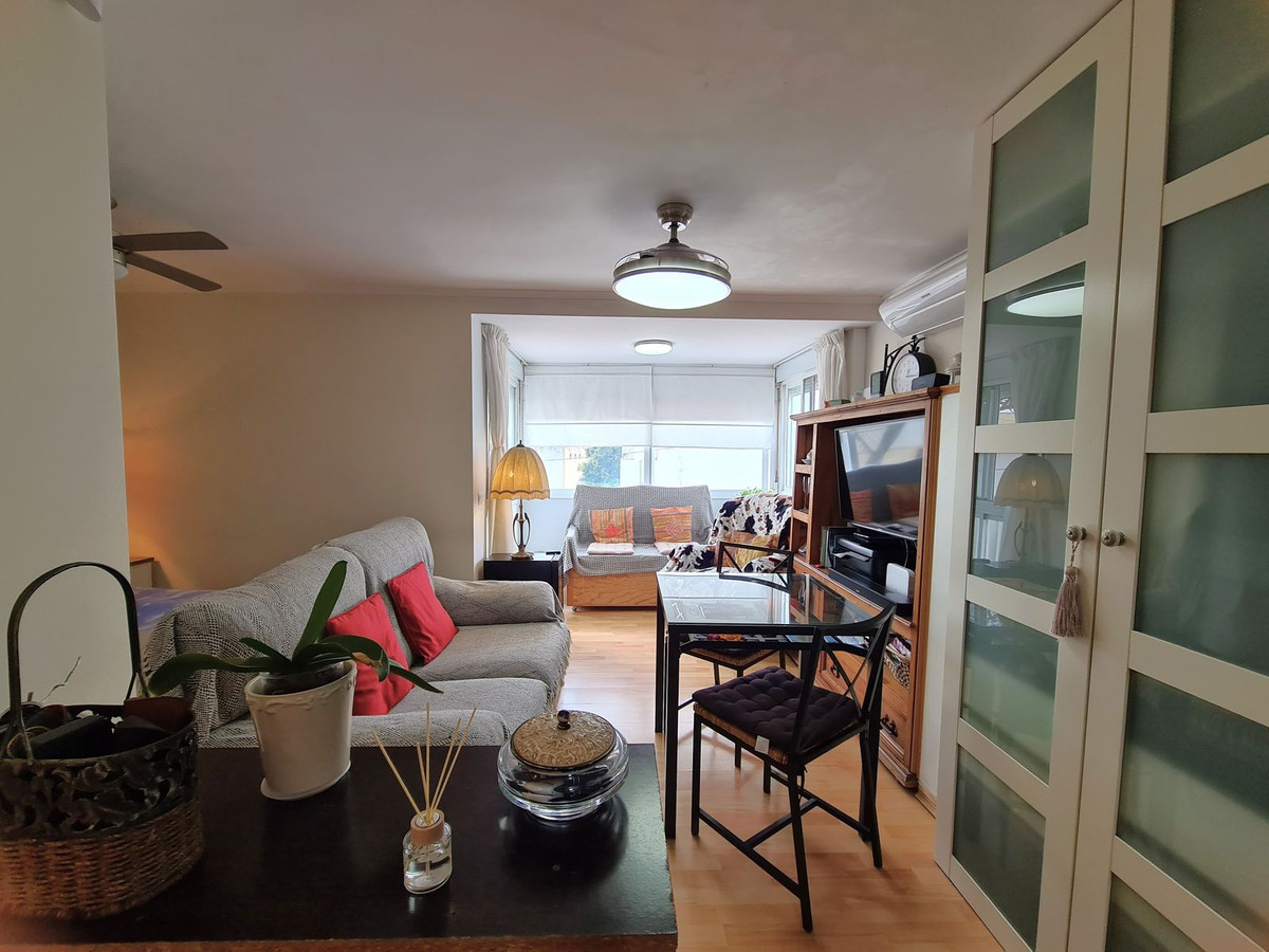1 Bed, 1 Bath, ApartmentFor Sale, Estepona, Malaga