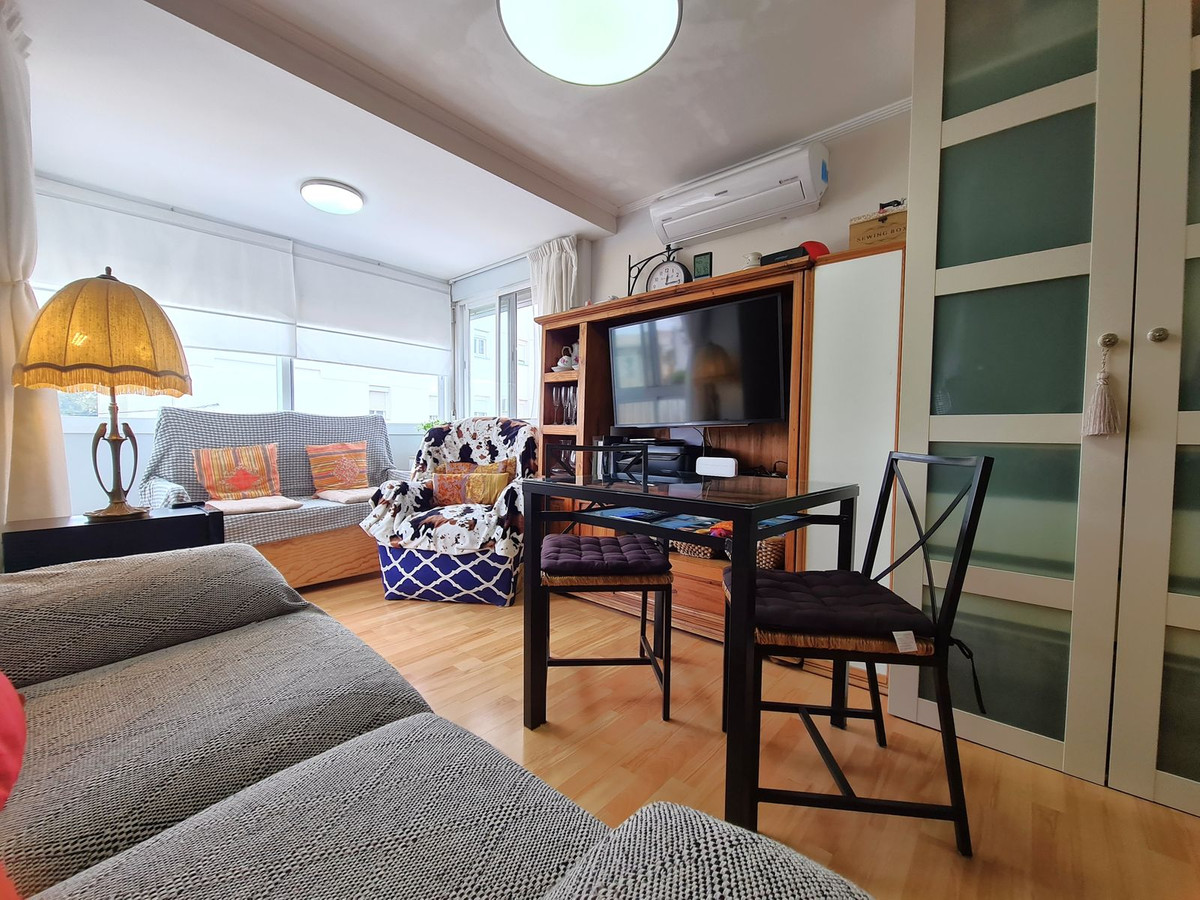 1 Bed, 1 Bath, ApartmentFor Sale, Estepona, Malaga