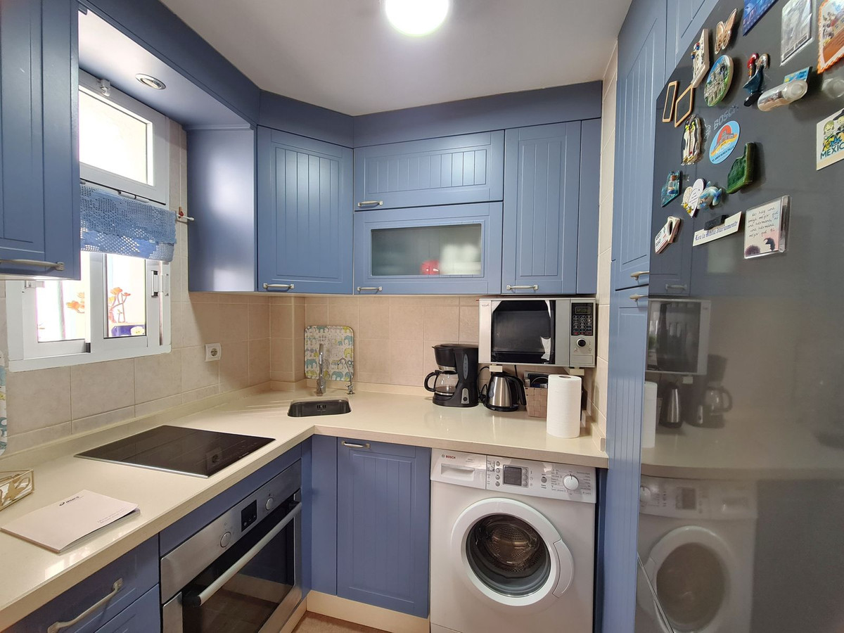 1 Bed, 1 Bath, ApartmentFor Sale, Estepona, Malaga