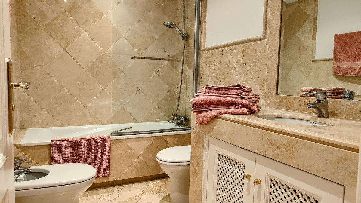 3 Bed, 3 Bath, ApartmentFor Sale, Casares Playa, Malaga