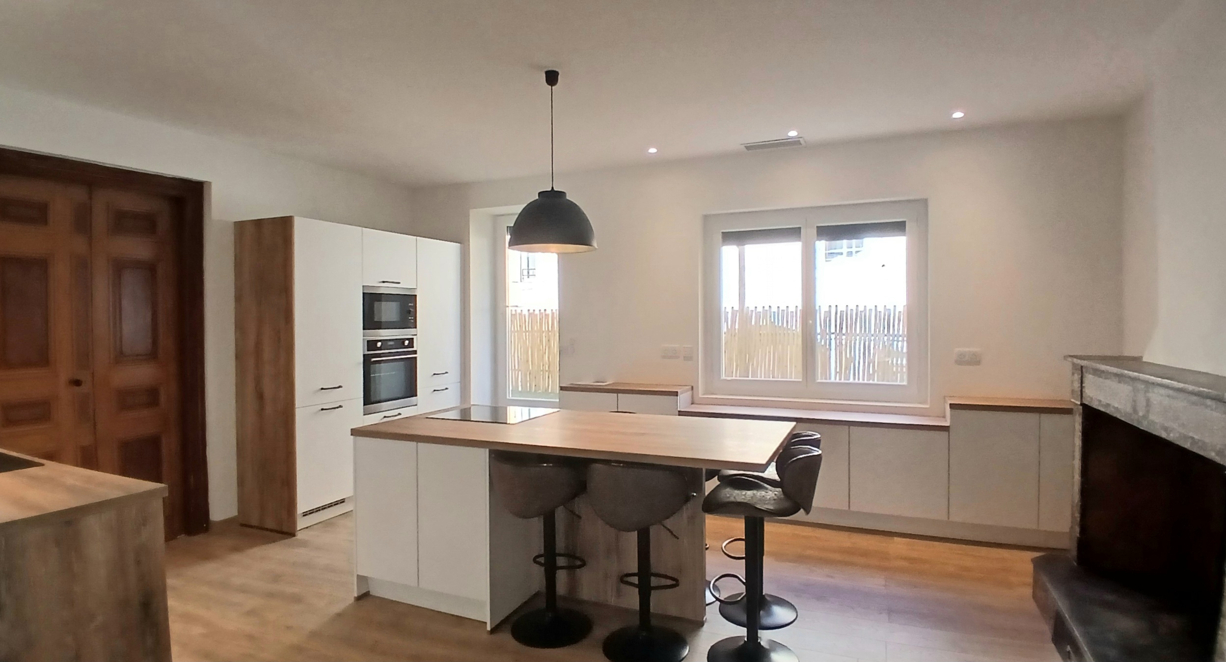 4 Bed, 3 Bath, HouseFor Sale, Magalas, Herault, Languedoc-Roussillon, 34480