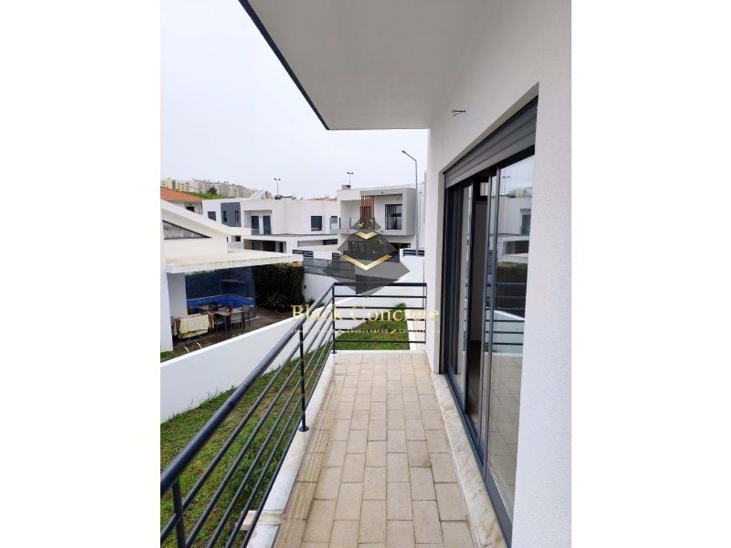 5 Bed, 4 Bath, HouseFor Sale, Almada, Setubal, 2810-302