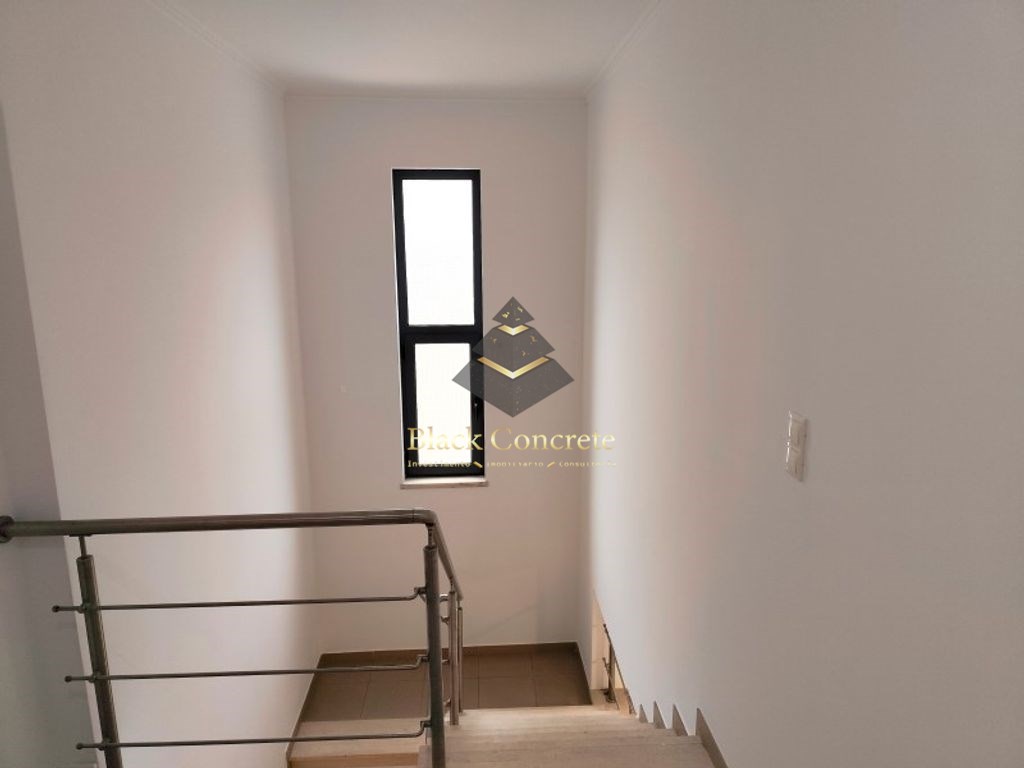 5 Bed, 4 Bath, HouseFor Sale, Almada, Setubal, 2810-302