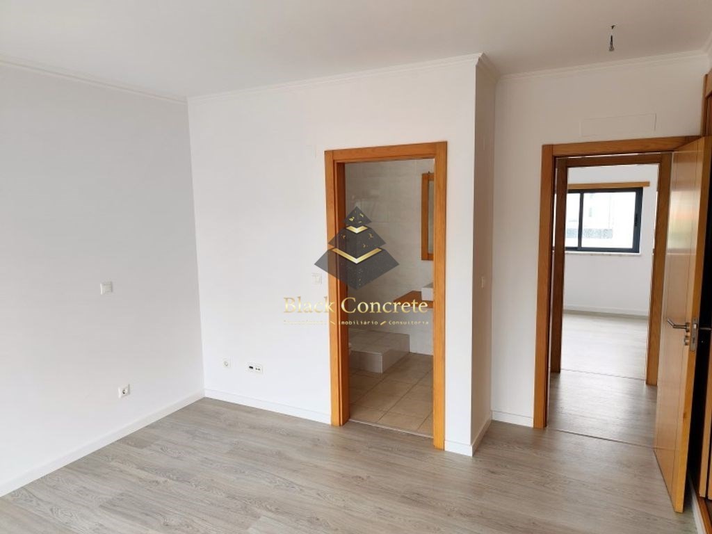 5 Bed, 4 Bath, HouseFor Sale, Almada, Setubal, 2810-302