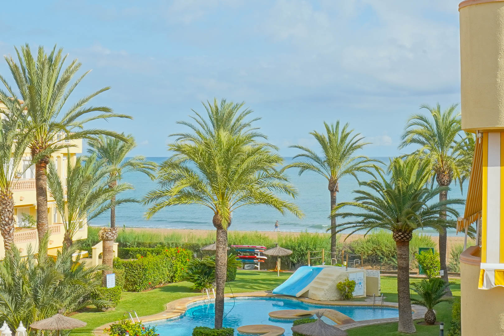 2 Bed, 1 Bath, ApartmentFor Sale, Denia, Alicante