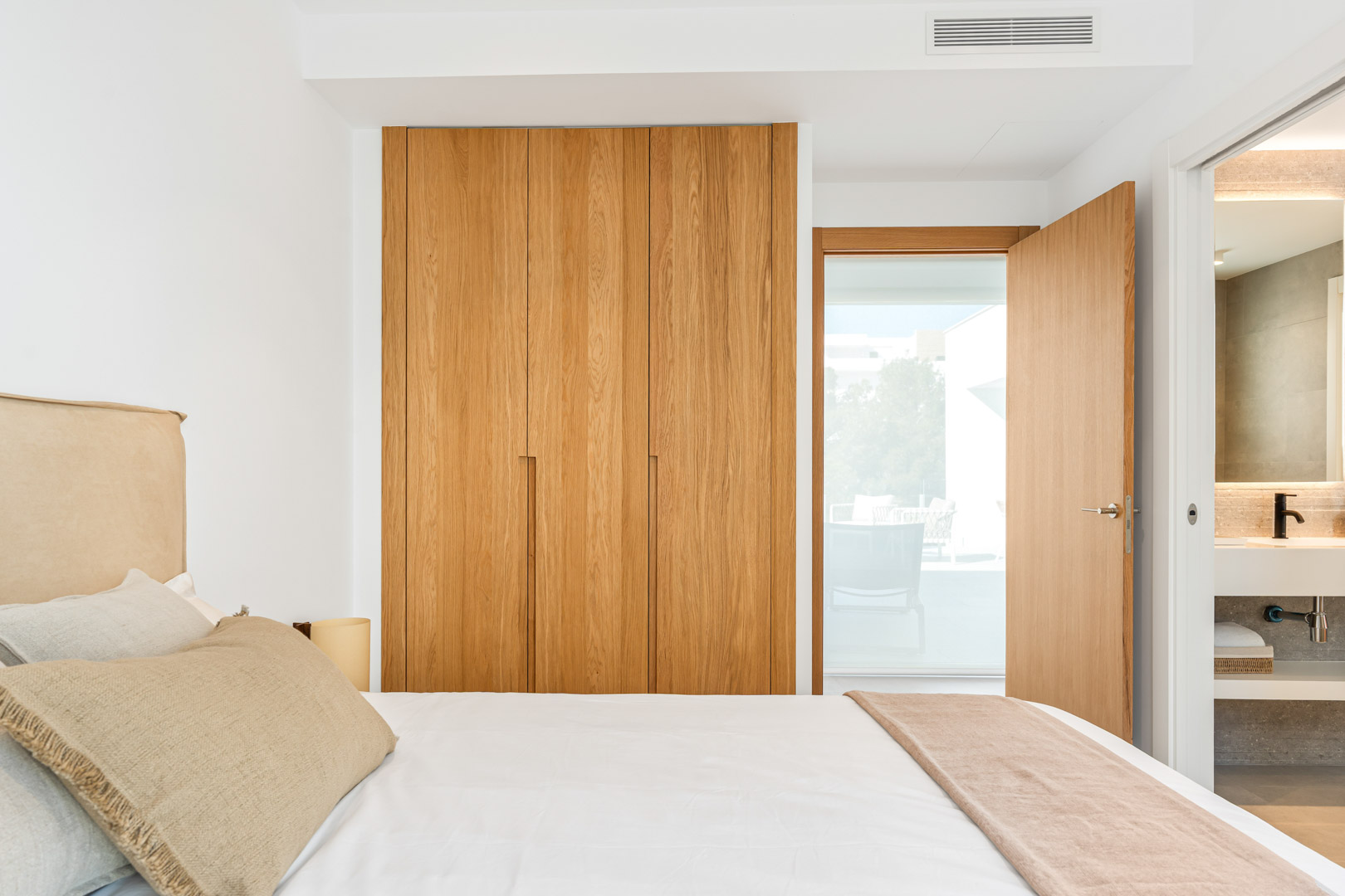 4 Bed, 5 Bath, HouseFor Sale