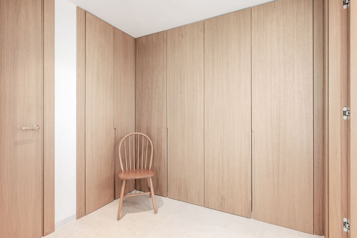 3 Bed, 2 Bath, ApartmentFor Sale, Benahavis, Malaga